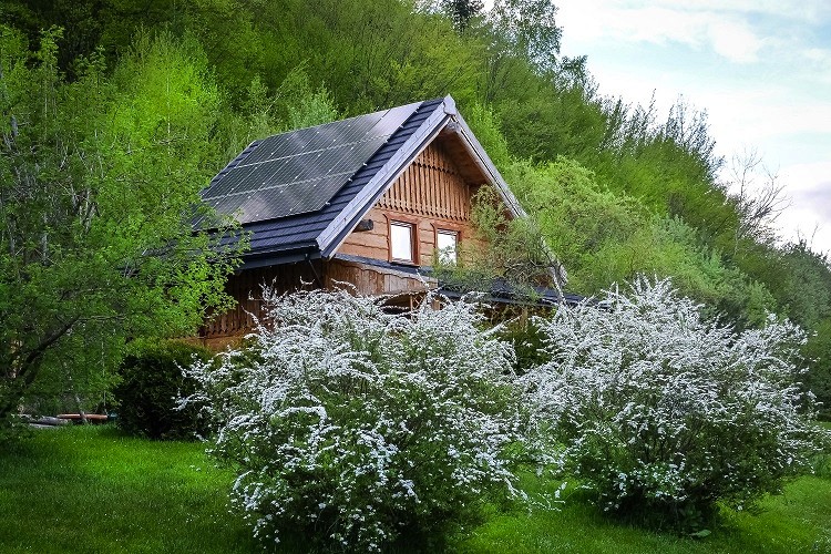 Napelemekkel a gerard tetőn legyőzhető az energiaválság