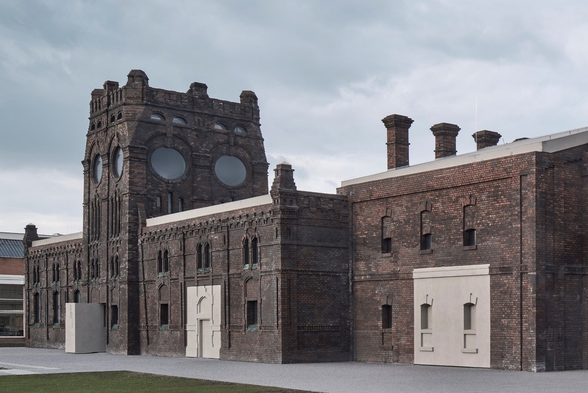 Ambiciózus dizájn egy művészeti galéria számára