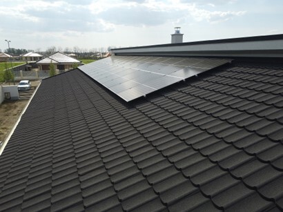 ESETTANULMÁNY: A SZEGLEMEZES TETŐK IDEÁLIS CSERÉPANYAGA A KŐSZÓRT FÉM TETŐFEDÉS